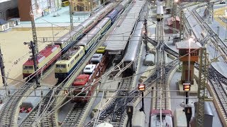 Modellbahnbetrieb Epoche 4  Märklin MGleis Anlage [upl. by Elades]